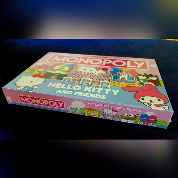 Hello Kitty and Friends Monopoly - Picture 2 of 5